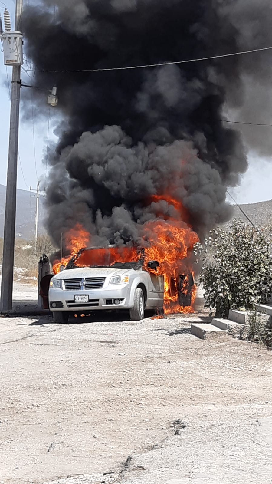 Guardia Estatal de Tula atiende incendio de vehículo en ejido El&nbsp;Coronel.