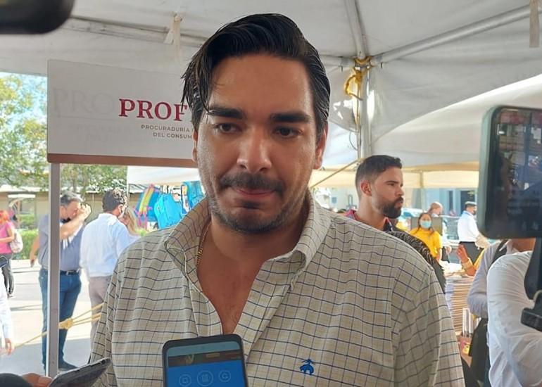 Se le cae la ciudad a Carlos&nbsp;Peña