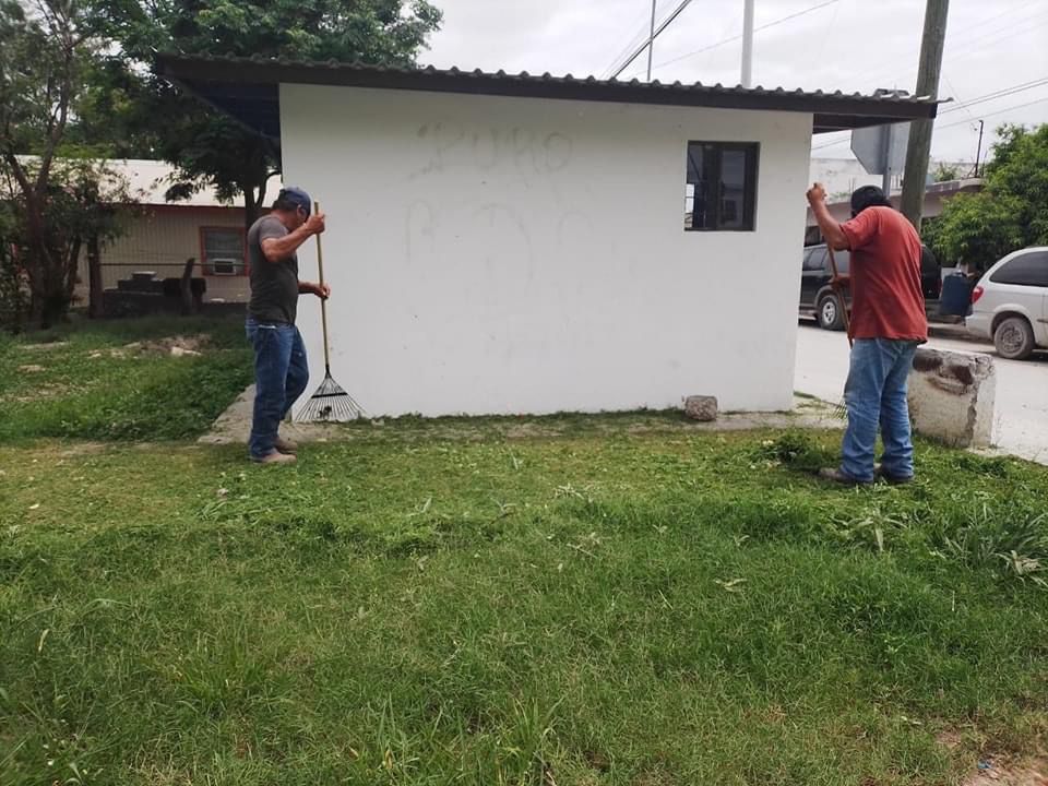 Apoyo del Gobierno de Río Bravo a la educación pública y a la participación ciudadana en mantenimiento de planteles educativos y módulos de atención en colonias&nbsp;populares