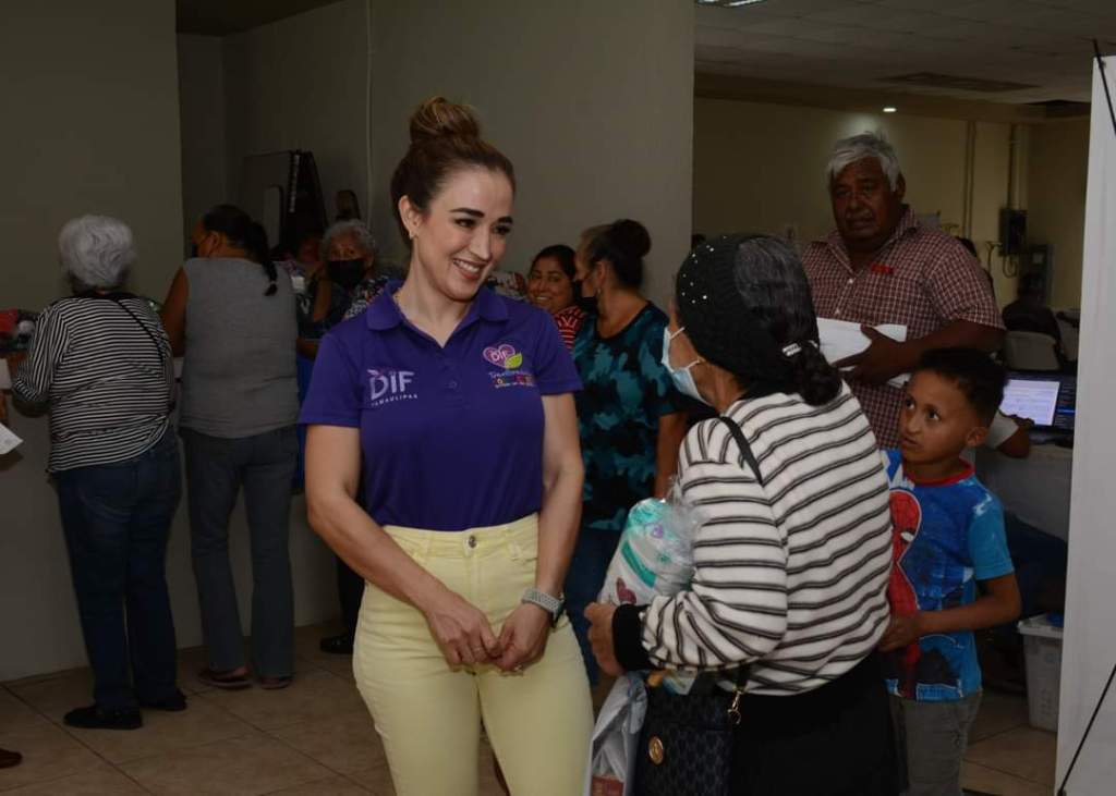 SE REALIZA CON ÉXITO JORNADA MEDICA EN EL EJIDO SANTA&nbsp;APOLONIA