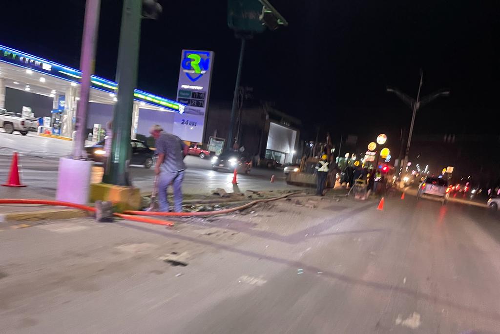 CONTINÚA GOBIERNO DE MATAMOROS TRABAJANDO EN RECOLECCIÓN DE RAMAS, ARBOLES Y REHABILITACIÓN DE SEMÁFOROS AFECTADOS POR&nbsp;TORMENTA