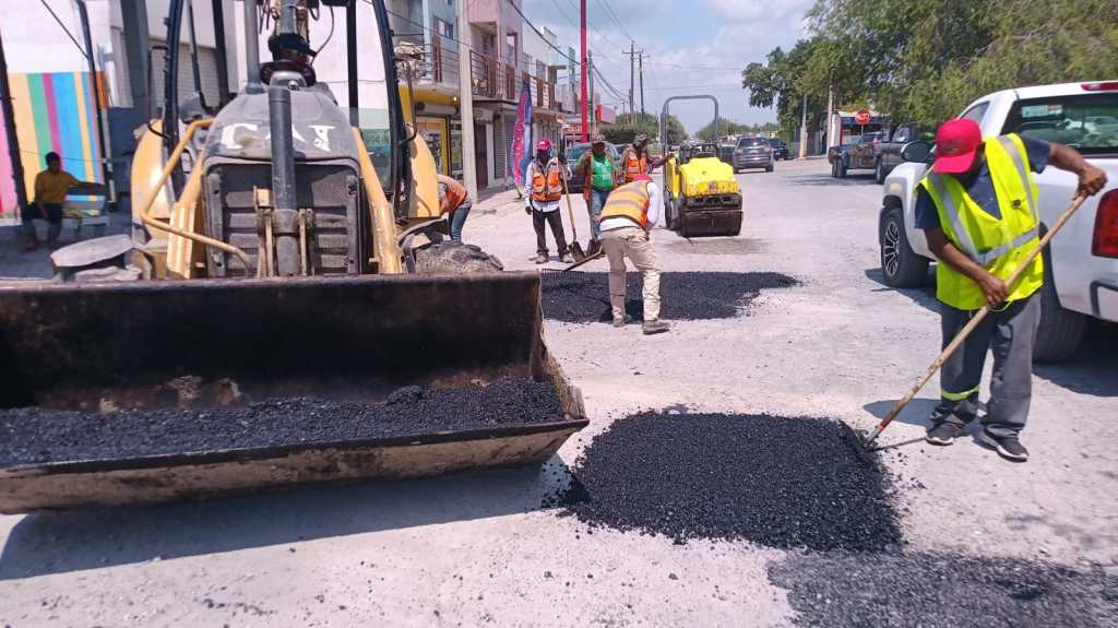 BACHEO PERMANENTE PARA VIALIDADES POR PARTE DEL GOBIERNO DE RÍO&nbsp;BRAVO