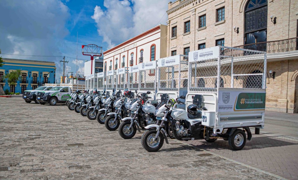 Entrega Alcalde Mario López, 10 motos y 5 mil luminarias led para fortalecer los servicios&nbsp;públicos