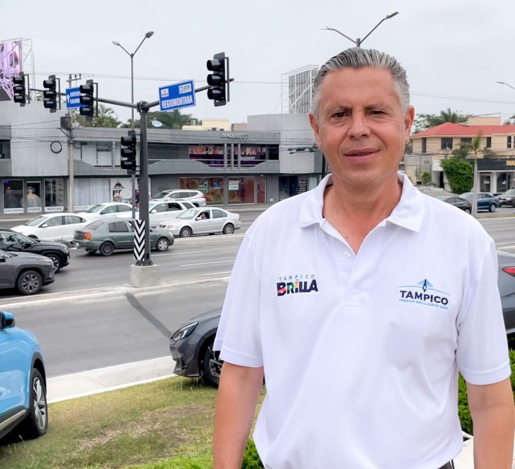 Moderniza Chucho Nader Red de Semáforos en la Avenida&nbsp;Hidalgo