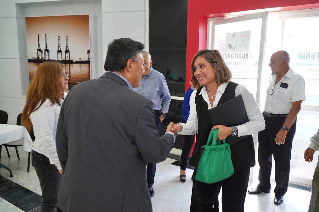 Diputada Rosa González Azcárraga se Reúne con Sectores Productivos de Tampico para Abordar Temas&nbsp;Clave