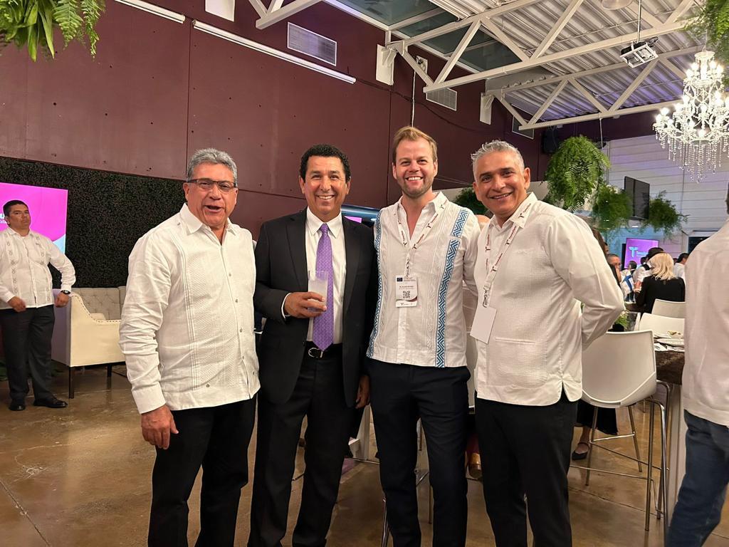 Mario López se enfoca en el trabajo y reafirma su papel como «operador&nbsp;nato»