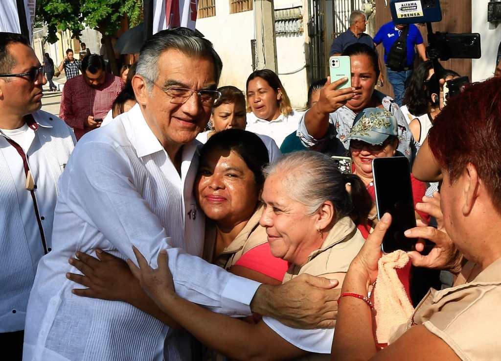 “Ahora sí hay gobernador”, le dicen colonos victorenses a&nbsp;Américo