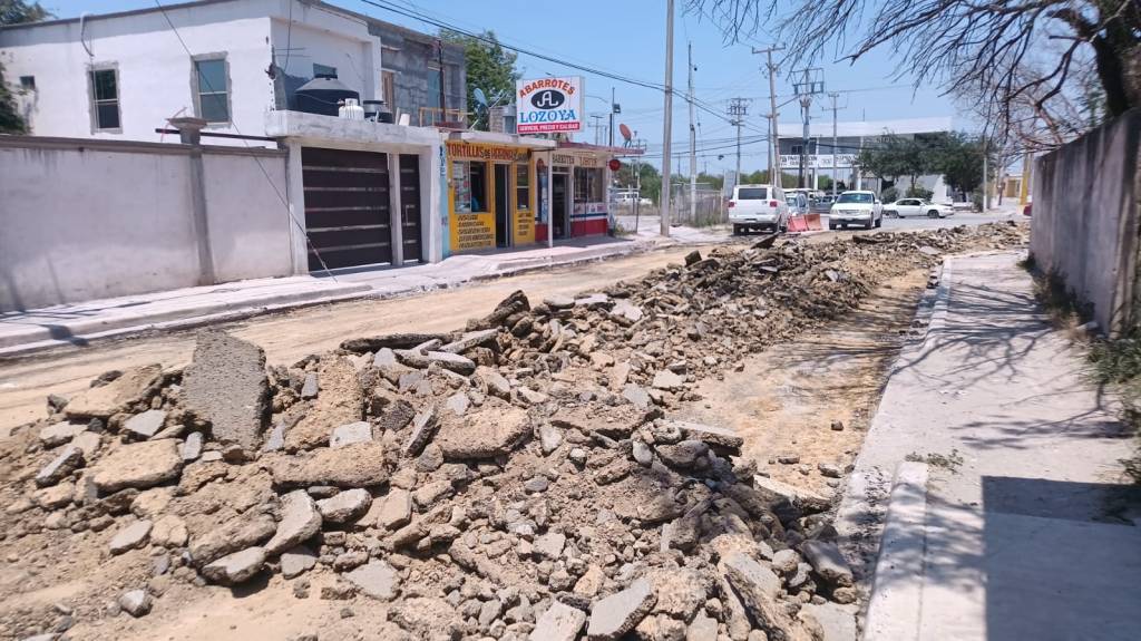 LLEVA MUNICIPIO PAVIMENTACIÓN A CALLE LÁZARO CÁRDENAS EN COLONIA GRACIANO&nbsp;SÁNCHEZ