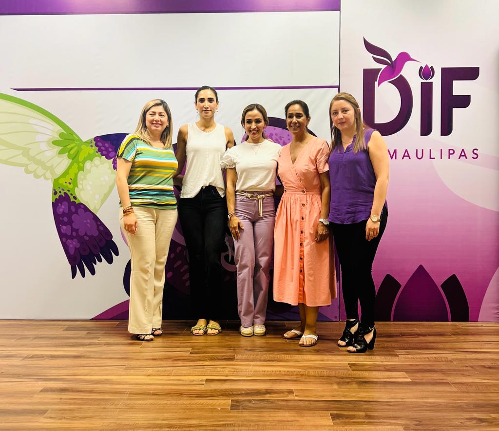 PARTICIPA SRA. MALENA RODELA DE VILLEGAS EN REUNIÓN DE TRABAJO PARA LA ASIGNACIÓN DE LOS CENTROS ASISTENCIALES A CADA VOLUNTARIADO DEL DIF&nbsp;TAMAULIPAS.