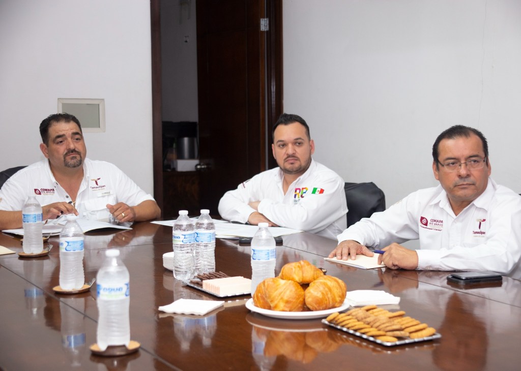 ALCALDE TOMA PROTESTA COMO PRESIDENTE DEL CONSEJO ADMINISTRATIVO DE&nbsp;COMAPA