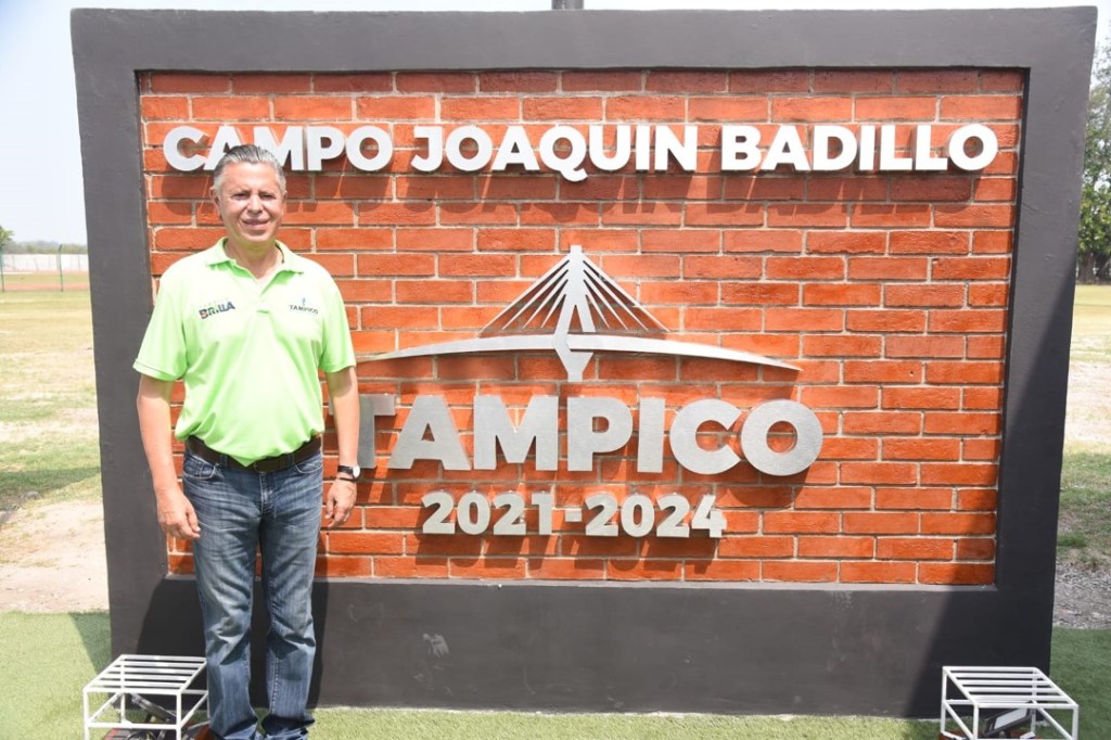 “ES CHUCHO EJEMPLAR ALCALDE Y, SERÁ EJEMPLAR&nbsp;SENADOR”