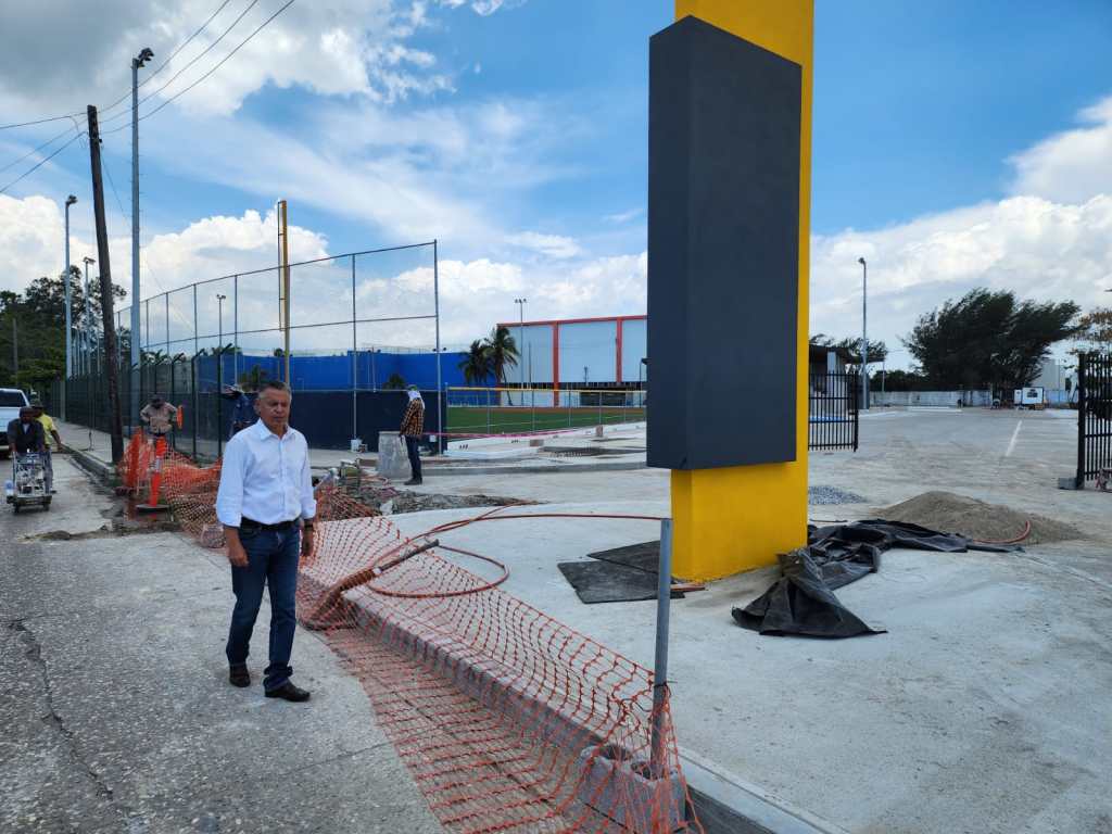 Continúa Chucho Nader Modernizando la Ciudad Deportiva de&nbsp;Tampico