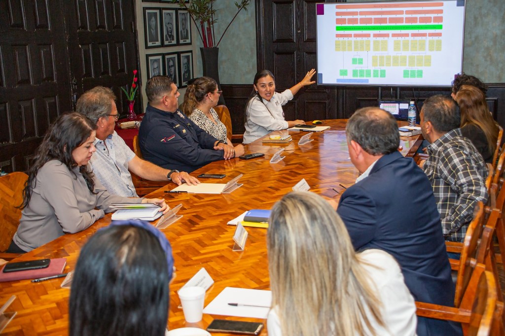 Exponen avances de trabajos en Tamul-Las Brisas;  esfuerzo del Municipio,  Infonvit y Fundación&nbsp;Hogares