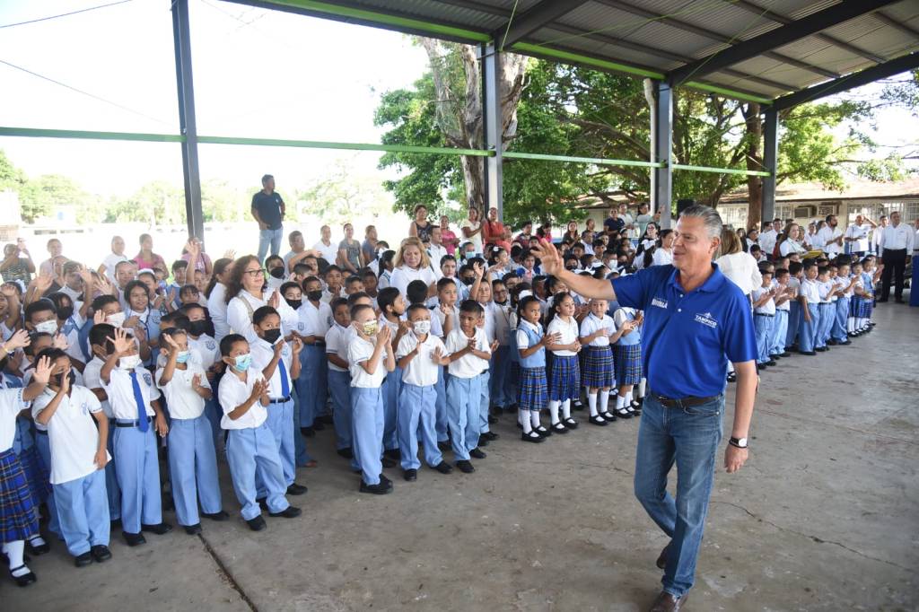 Encabeza Chucho Nader Inicio del Ciclo Escolar&nbsp;2023-2024