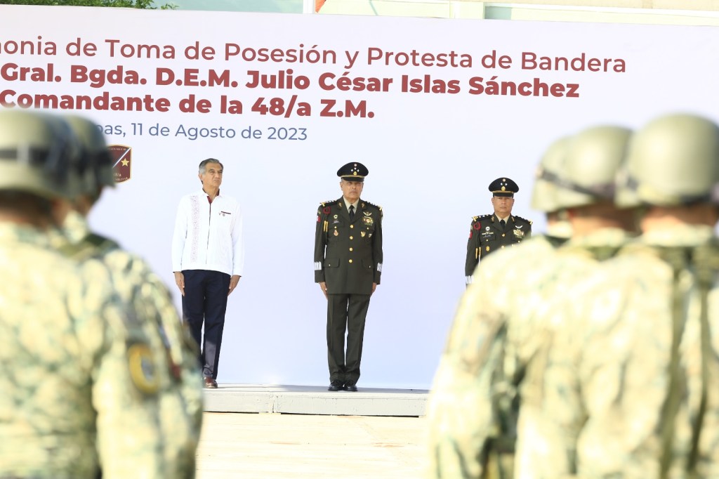 Gobernador Américo Villarreal Participa en la Toma de Posesión del Comandante de la 48/a Zona&nbsp;Militar