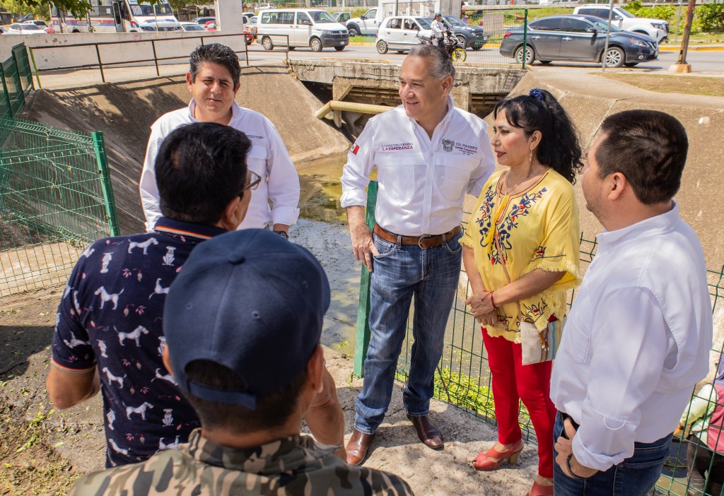 Supervisa Adrián Oseguera Trabajos de Limpieza en Diversas Colonias&nbsp;Maderenses