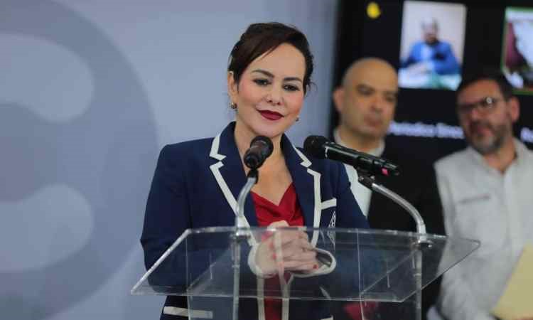 CARMEN LILIA CANTUROSAS, FIRME A LA&nbsp;REELECCIÓN