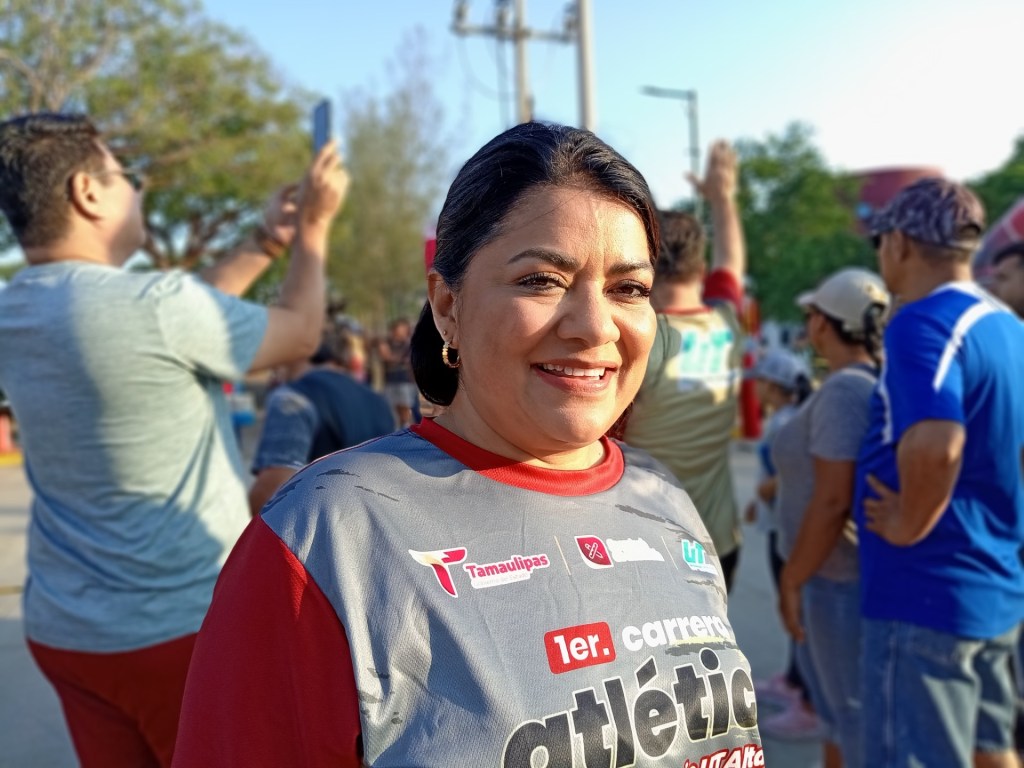 La Diputada local Úrsula Salazar participó activamente en carrera&nbsp;atlética