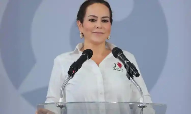 CARMEN LILIA CANTUROSAS, FIRME A LA&nbsp;REELECCIÓN