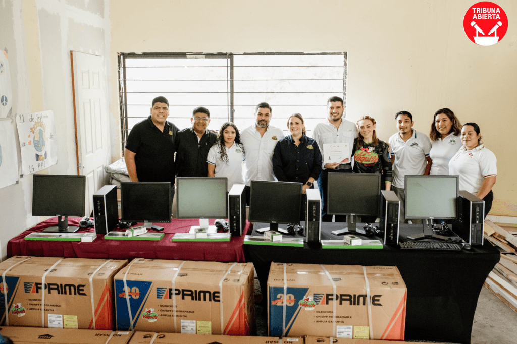 Beto Granados Beneficia al Sector Educativo con Donación de Minisplit y Equipo de&nbsp;Cómputo