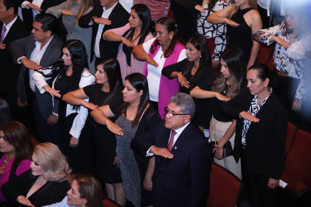 ASISTE ARMANDO MARTÍNEZ A CEREMONIA POR 365 DÍAS DE GOBIERNO DE&nbsp;AVA