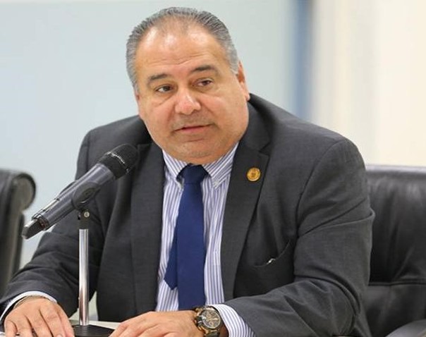 AUDITOR, “FÉRREO DEFENSOR Y CÓMPLICE DE EX ALCALDES,&nbsp;SAQUEADORES”