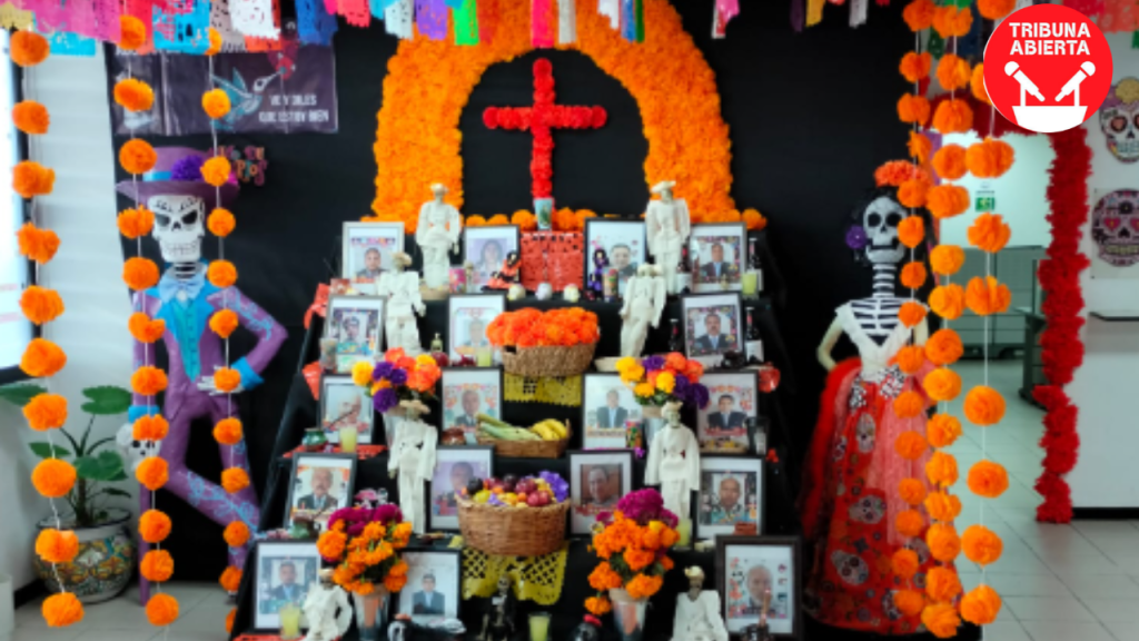 Aduana de Matamoros rinde homenaje a empleados fallecidos con un emotivo altar de&nbsp;muertos