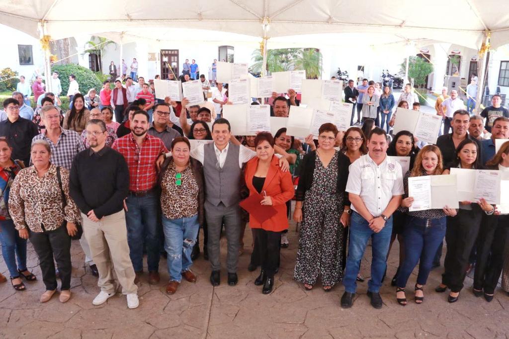 Entrega Municipio actas dejubilación a&nbsp;sindicalizados.