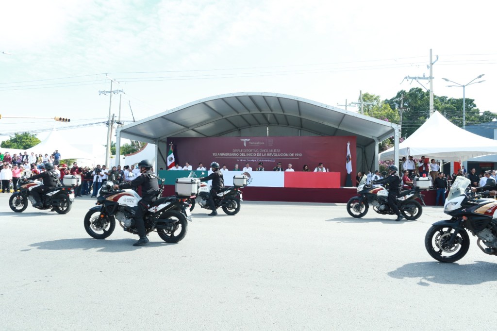 Américo Villareal encabeza desfile de la Revolución Mexicana en&nbsp;Tamaulipas