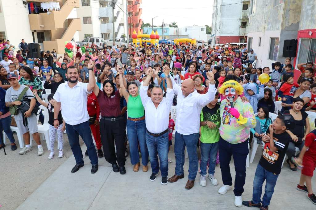 Posada Navideña de Unidad en Luis Donaldo Colosio, Tampico, con la Participación de Ursula Patricia Salazar&nbsp;Mojica