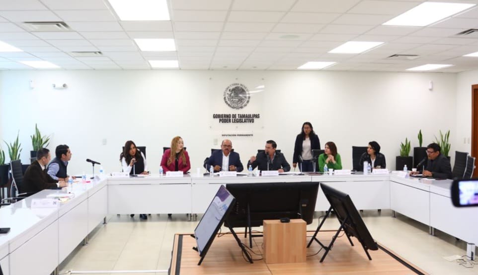 Citación Urgente al Auditor Jorge Espino por Presunta Negativa a Entrega-Recepción