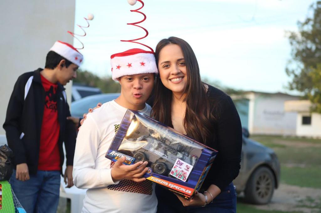 Voluntariado Juvenil del DIF Altamira Brinda Alegría a Usuarios del Centro de&nbsp;Equinoterapia