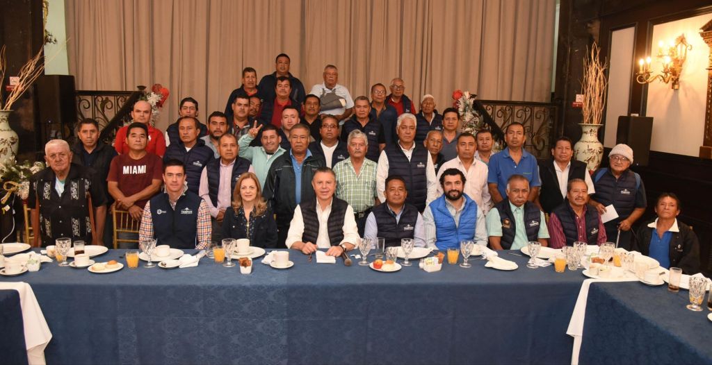 Reconoce Chucho Nader y Aida Féres Labor de los Boleros en el Fortalecimiento Turístico de la&nbsp;Ciudad