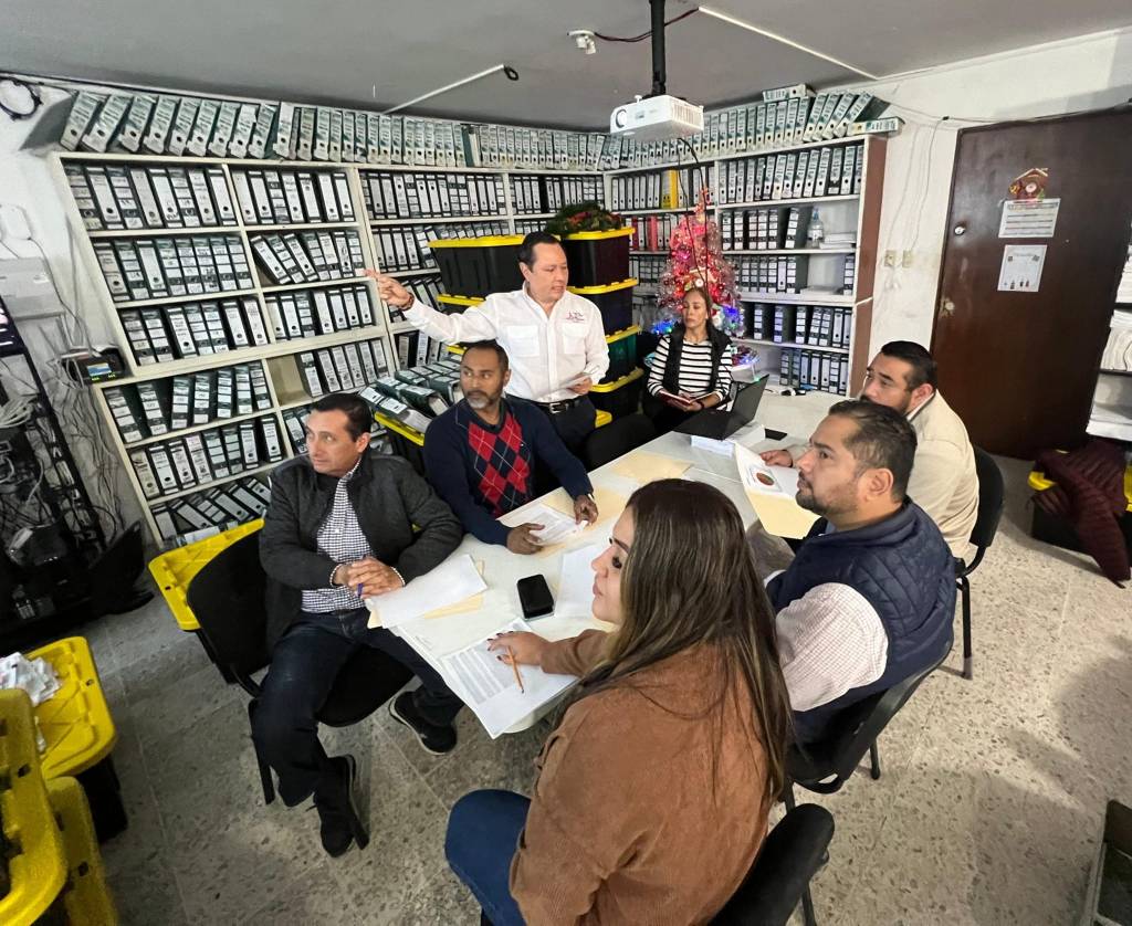 Trabajo Incesante en la Administración de Finanzas Municipales: Carlo&nbsp;González