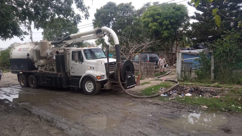 COMAPA Altamira Mejora Condiciones de Vida en la Colonia Nuevo Madero con Limpieza de Fosas&nbsp;Sépticas