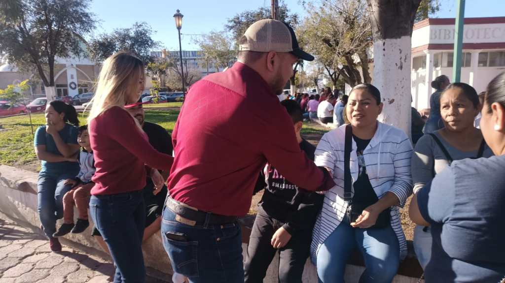 Ganadores del Sorteo de Reyes en Río Bravo Disfrutan de la Tradicional&nbsp;Rosca.
