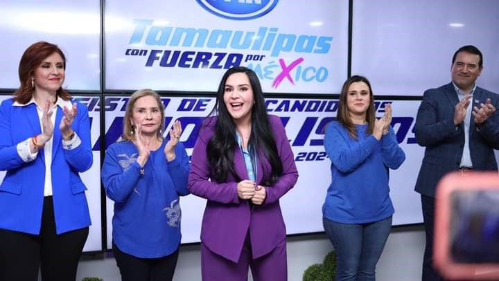 PUROS NACIDOS PARA&nbsp;PERDER