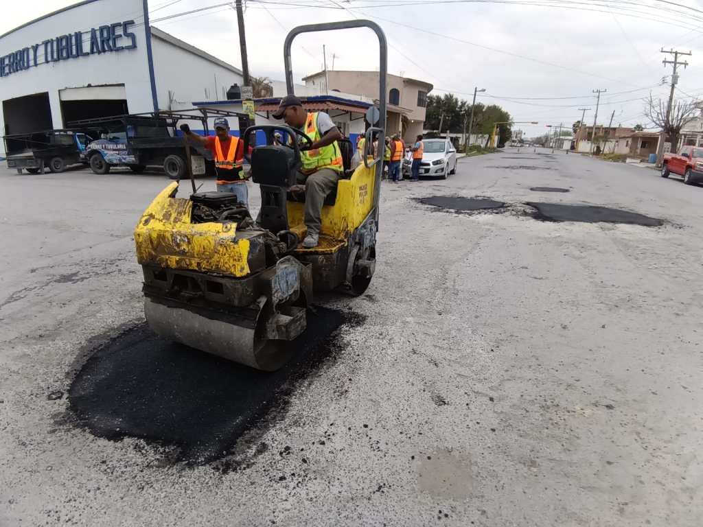 Intensa jornada de bacheo en Río Bravo bajo el liderazgo del presidente&nbsp;municipal