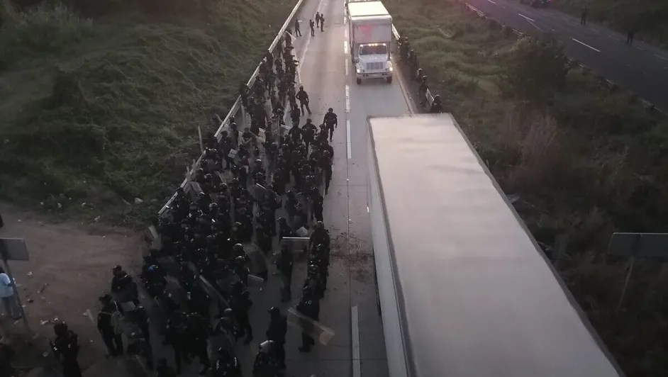 Protestas de pobladores colapsan carreteras en el sur de Veracruz durante más de diez&nbsp;horas