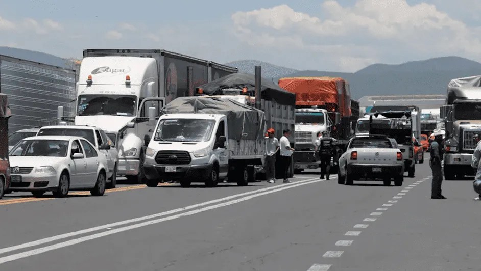 Transportistas anuncian paro nacional el 15 de febrero en protesta por aumento de robos en&nbsp;carreteras