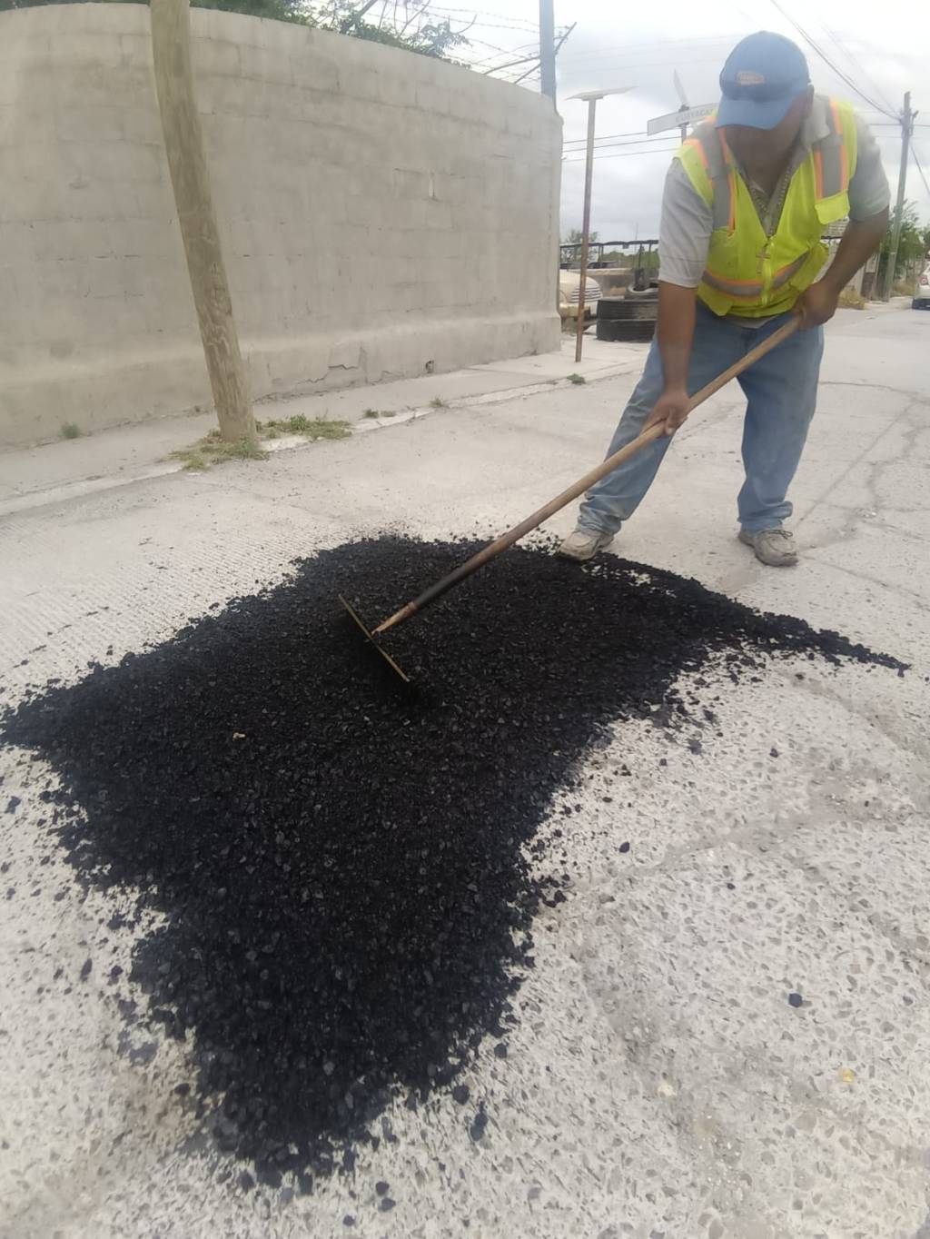 Gobierno de Río Bravo responde a necesidades viales en Fraccionamiento Conquistadores y zona escolar del CBTIS&nbsp;73