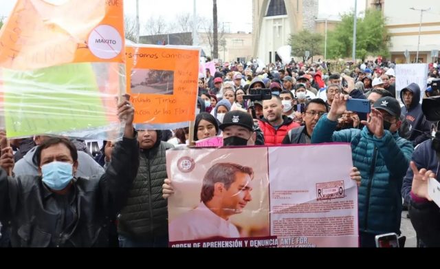 MARCHAN MILES CONTRA ALCALDE DE REYNOSA POR ABUSIVO E INCOMPETENTE, EXIGEN SU NO&nbsp;RE-ELECCIÓN