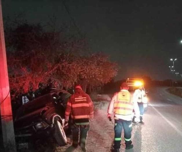 Dormita y choca contra un&nbsp;poste