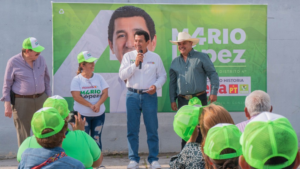 Mario López recibe apoyo en el ejido Los Arados y promete impulsar programas para el&nbsp;campo