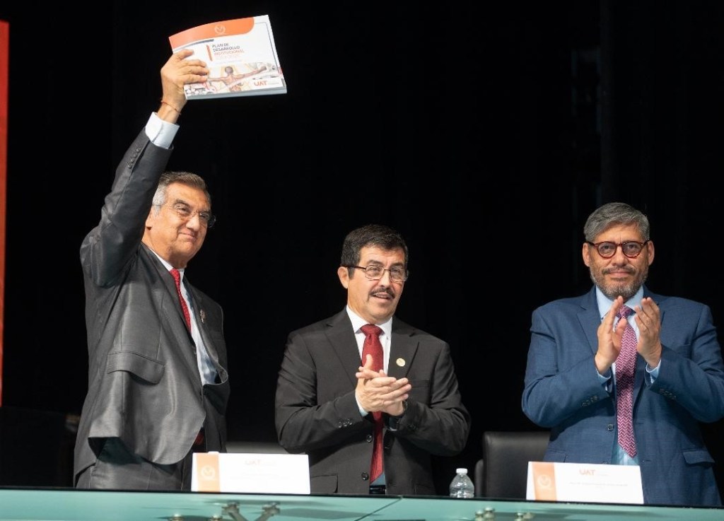 LA UAT ES ALIADA DE LATRANSFORMACIÓN QUE IMPULSAMOS ENTAMAULIPAS: DR. AMÉRICO&nbsp;VILLARREAL