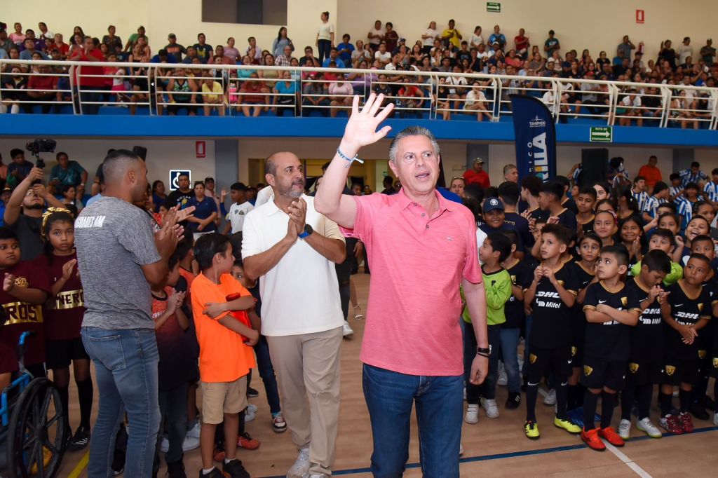 Cumple Chucho Nader con los Deportistas de&nbsp;Tampico