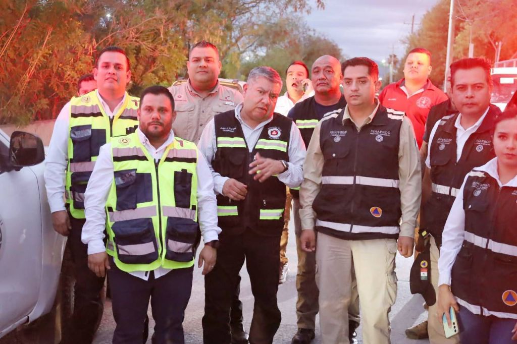 Supervisan autoridadesde Protección Civil redde drenes en&nbsp;Victoria.