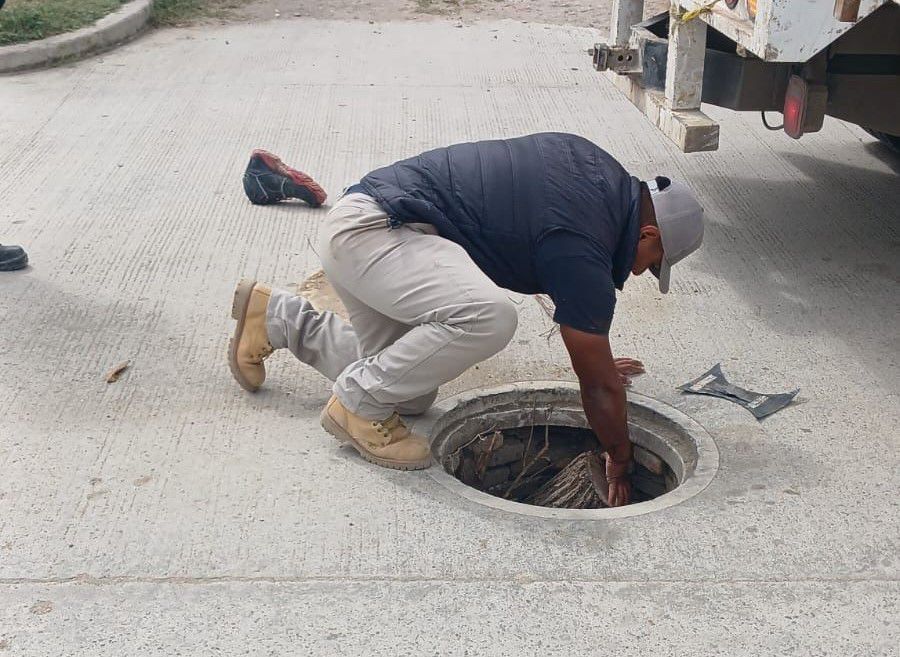 Repone COMAPA Altamira brocales y tapas en distintas&nbsp;colonias