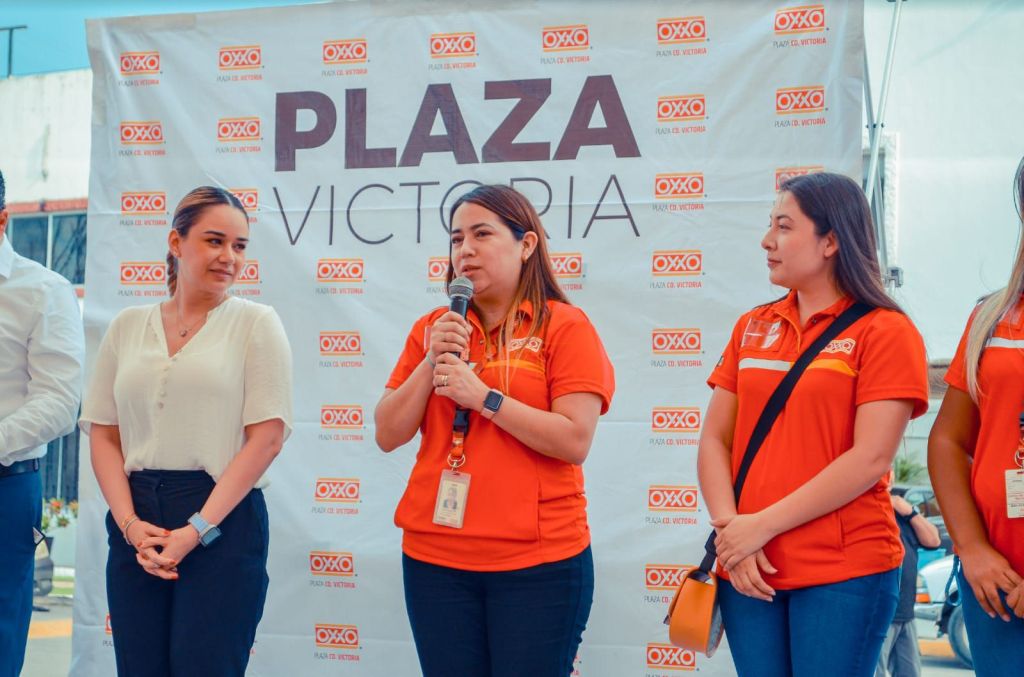 Con mil apoyos alimentarios,Oxxo y DIF Municipal fomentanla nutrición en&nbsp;Victoria.