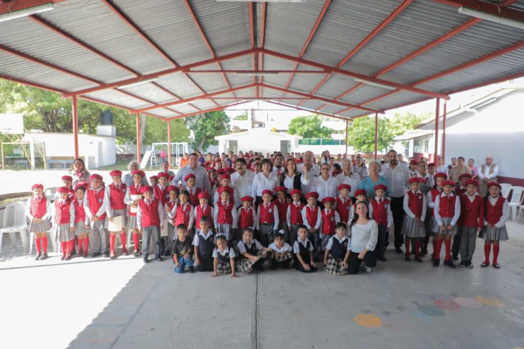 Agradecen a Américo Villarreal reconstrucción de escuela en&nbsp;Xicoténcatl